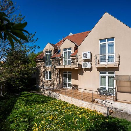 B&B Lajta Park Mosonmagyaróvár Buitenkant foto