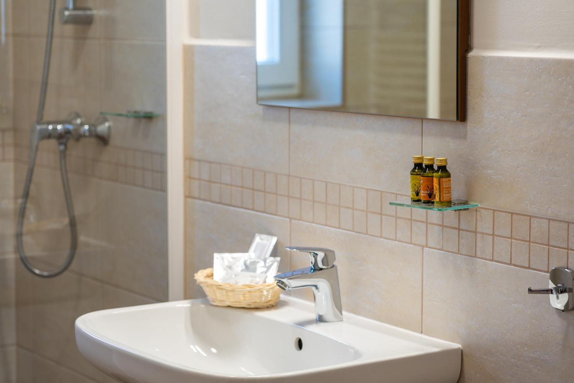 B&B Lajta Park Mosonmagyaróvár Buitenkant foto