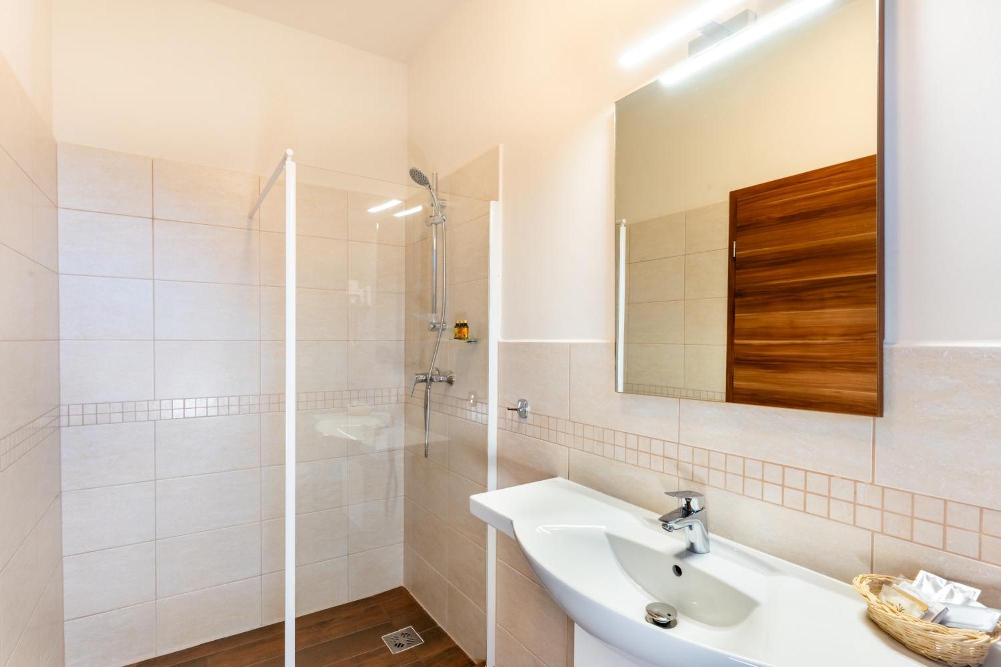 B&B Lajta Park Mosonmagyaróvár Buitenkant foto